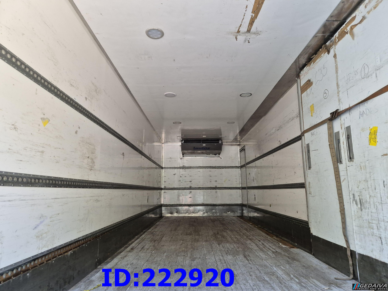 شاحنة الفريزر MERCEDES-BENZ Axor 1829  Manual + Tail lift: صورة 8 شاحنة الفريزر MERCEDES-BENZ Axor 1829  Manual + Tail lift: صورة 8