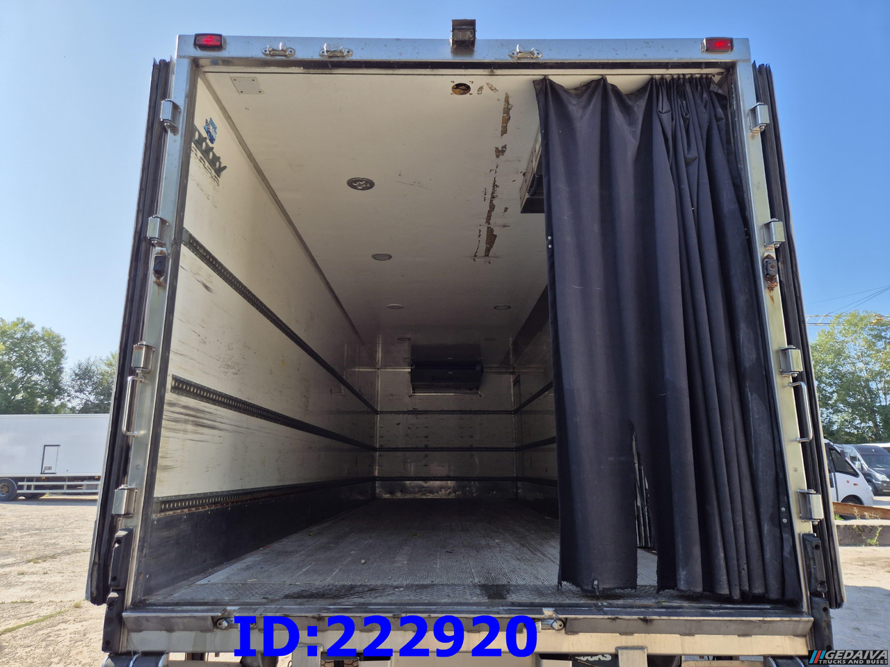 شاحنة الفريزر MERCEDES-BENZ Axor 1829  Manual + Tail lift: صورة 7 شاحنة الفريزر MERCEDES-BENZ Axor 1829  Manual + Tail lift: صورة 7