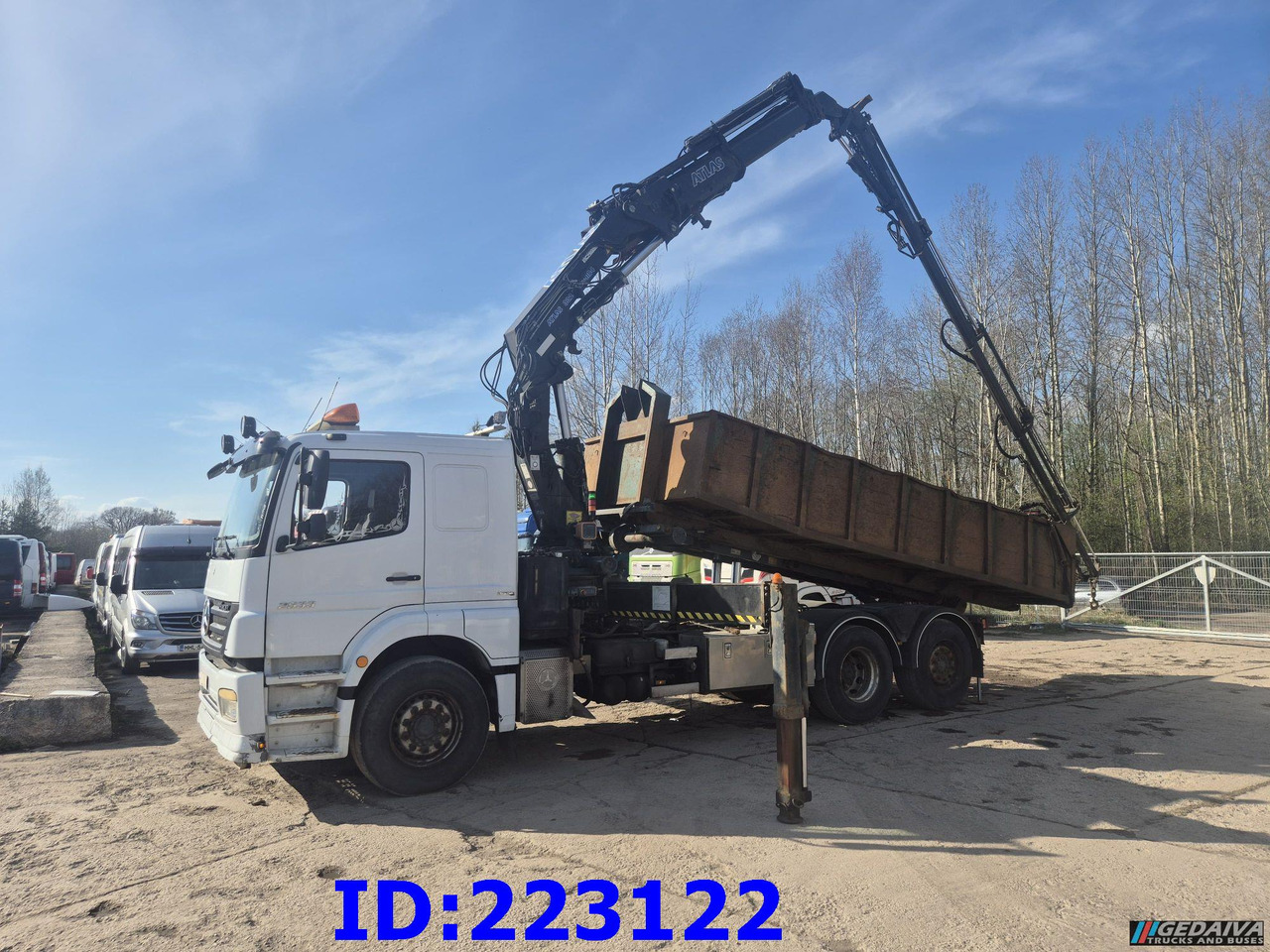 MERCEDES-BENZ Axor 2533 6x2 + Atlas 332.3E Crane - شاحنة قلاب: صورة 1 MERCEDES-BENZ Axor 2533 6x2 + Atlas 332.3E Crane - شاحنة قلاب: صورة 1