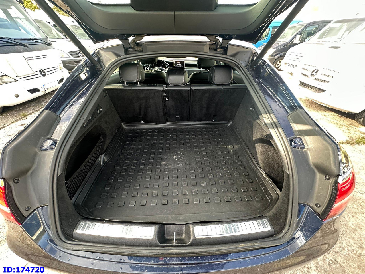 MERCEDES-BENZ GLC Coupe 220 4x4 - سيارة دفع رباعي: صورة 5 MERCEDES-BENZ GLC Coupe 220 4x4 - سيارة دفع رباعي: صورة 5