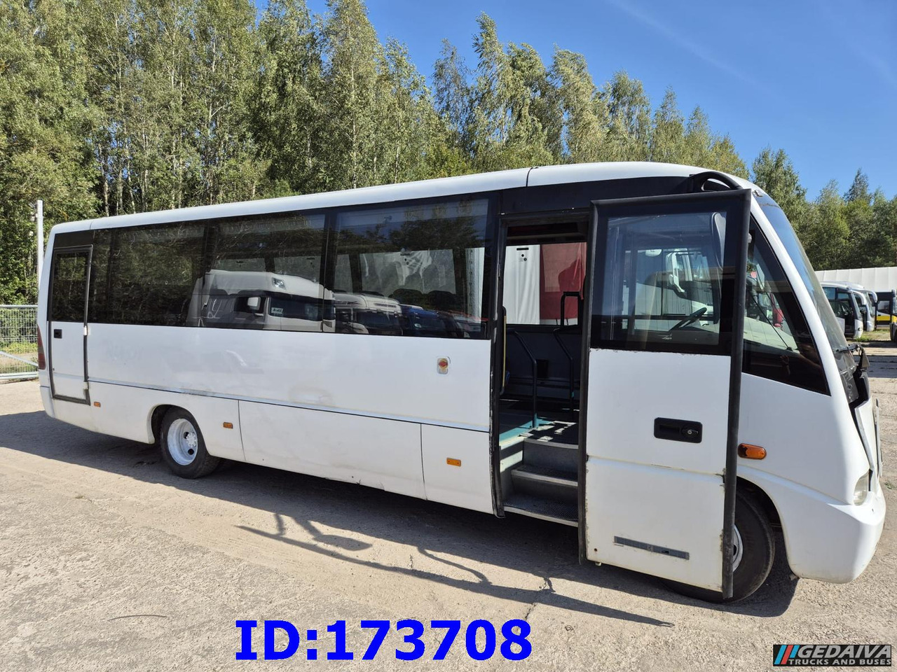 MERCEDES-BENZ Medio 30 Seat - مركبة كوتش: صورة 5 MERCEDES-BENZ Medio 30 Seat - مركبة كوتش: صورة 5