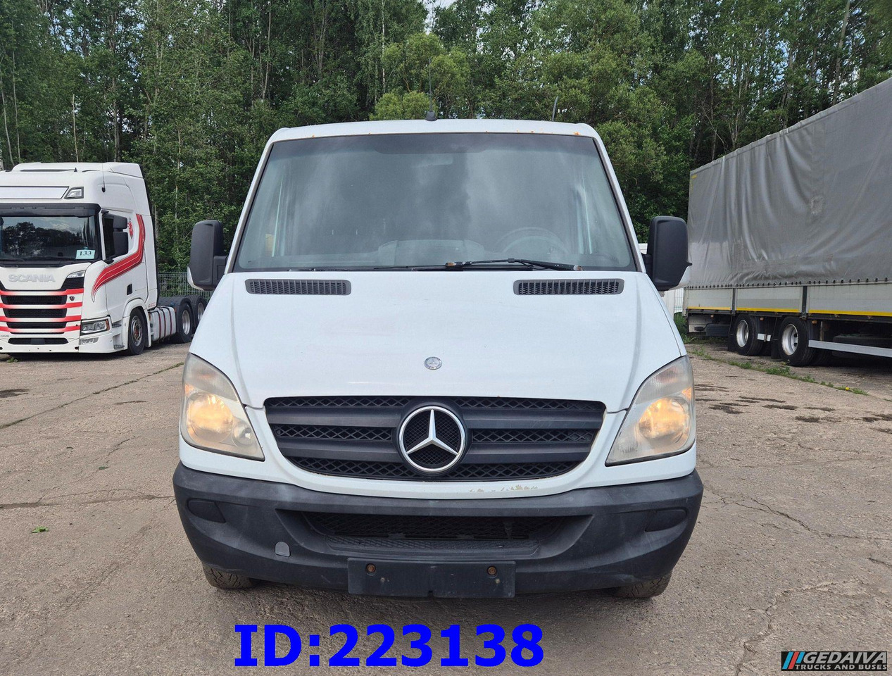 MERCEDES-BENZ Sprinter 213 - Euro5 - مركبة كوتش: صورة 2 MERCEDES-BENZ Sprinter 213 - Euro5 - مركبة كوتش: صورة 2