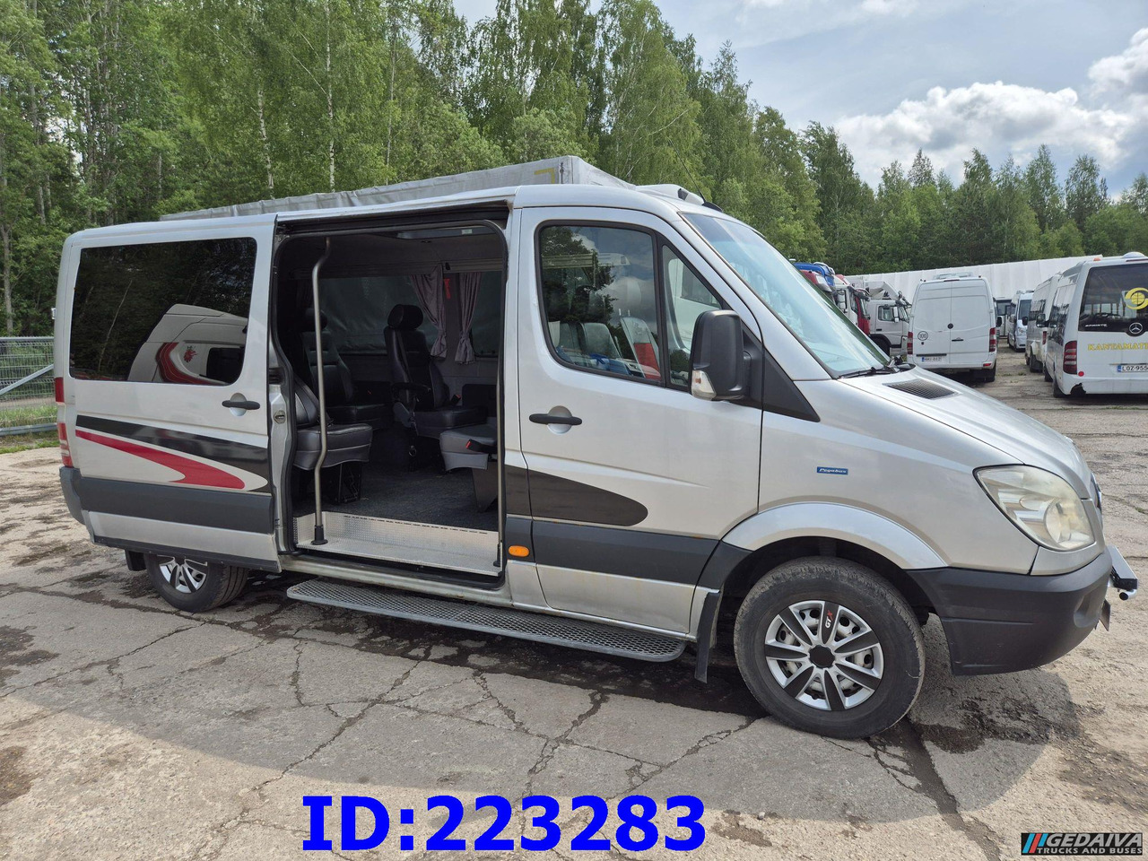 MERCEDES-BENZ Sprinter 313 - Kasten VIP -Euro5 - مركبة كوتش: صورة 3 MERCEDES-BENZ Sprinter 313 - Kasten VIP -Euro5 - مركبة كوتش: صورة 3