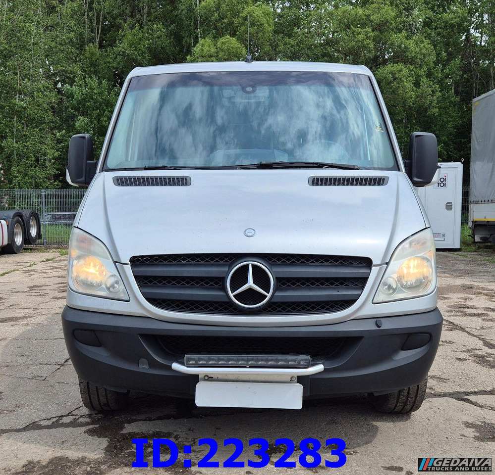 MERCEDES-BENZ Sprinter 313 - Kasten VIP -Euro5 - مركبة كوتش: صورة 2 MERCEDES-BENZ Sprinter 313 - Kasten VIP -Euro5 - مركبة كوتش: صورة 2