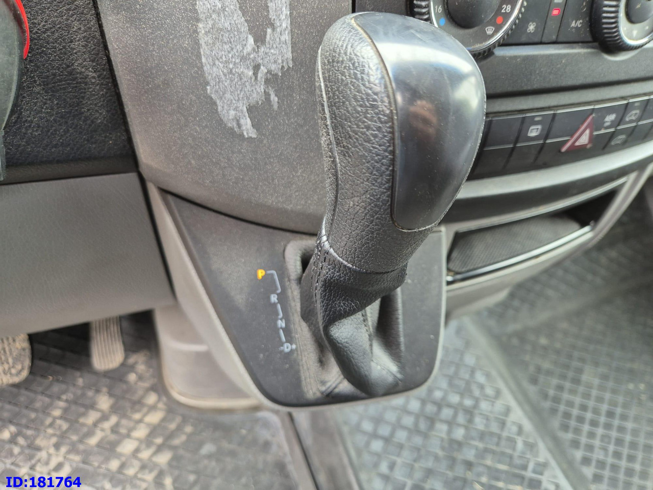 مركبة كوتش MERCEDES-BENZ Sprinter 316 Pegabus Euro5: صورة 15 مركبة كوتش MERCEDES-BENZ Sprinter 316 Pegabus Euro5: صورة 15