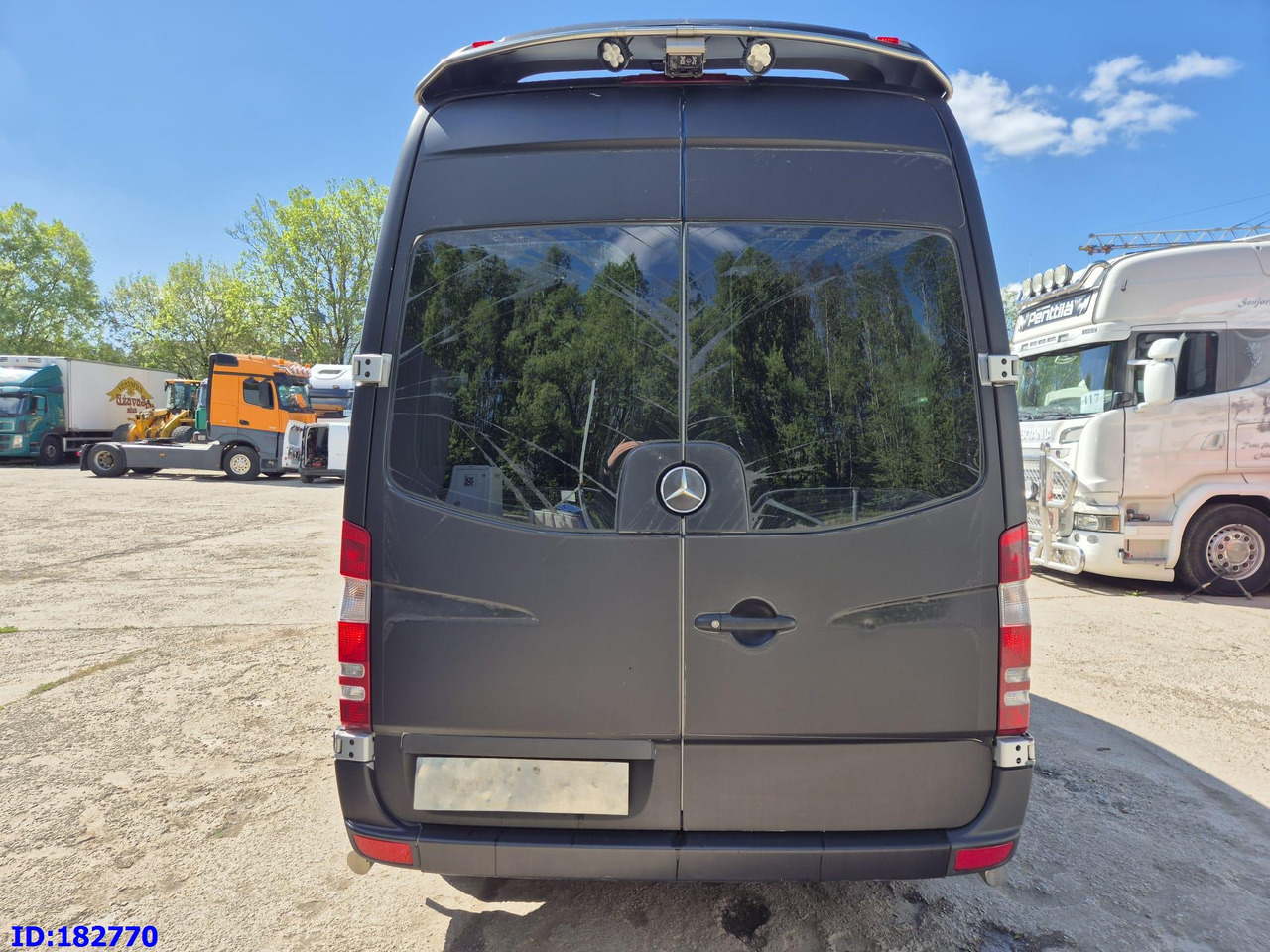 MERCEDES-BENZ Sprinter 319 VIP Euro5 - مركبة كوتش: صورة 5 MERCEDES-BENZ Sprinter 319 VIP Euro5 - مركبة كوتش: صورة 5
