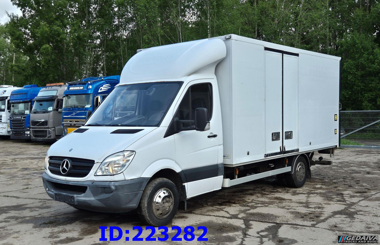 MERCEDES-BENZ Sprinter 516 SUPER - شاحنة مغلقة الصندوق: صورة 1 MERCEDES-BENZ Sprinter 516 SUPER - شاحنة مغلقة الصندوق: صورة 1