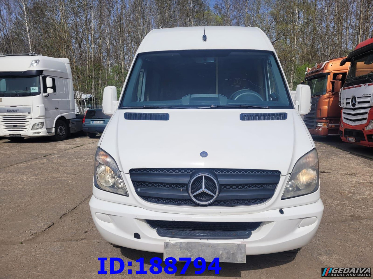 MERCEDES-BENZ Sprinter 518 - Kasten VIP - 20 Seater - مركبة كوتش: صورة 2 MERCEDES-BENZ Sprinter 518 - Kasten VIP - 20 Seater - مركبة كوتش: صورة 2