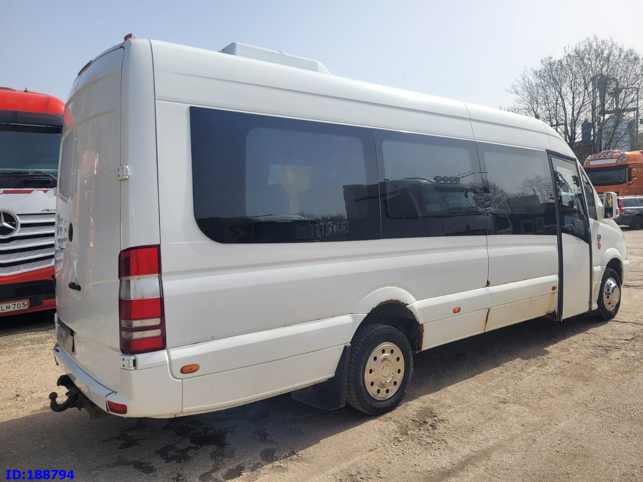 MERCEDES-BENZ Sprinter 518 -  Kasten VIP - 20 Seater - مركبة كوتش: صورة 5 MERCEDES-BENZ Sprinter 518 -  Kasten VIP - 20 Seater - مركبة كوتش: صورة 5