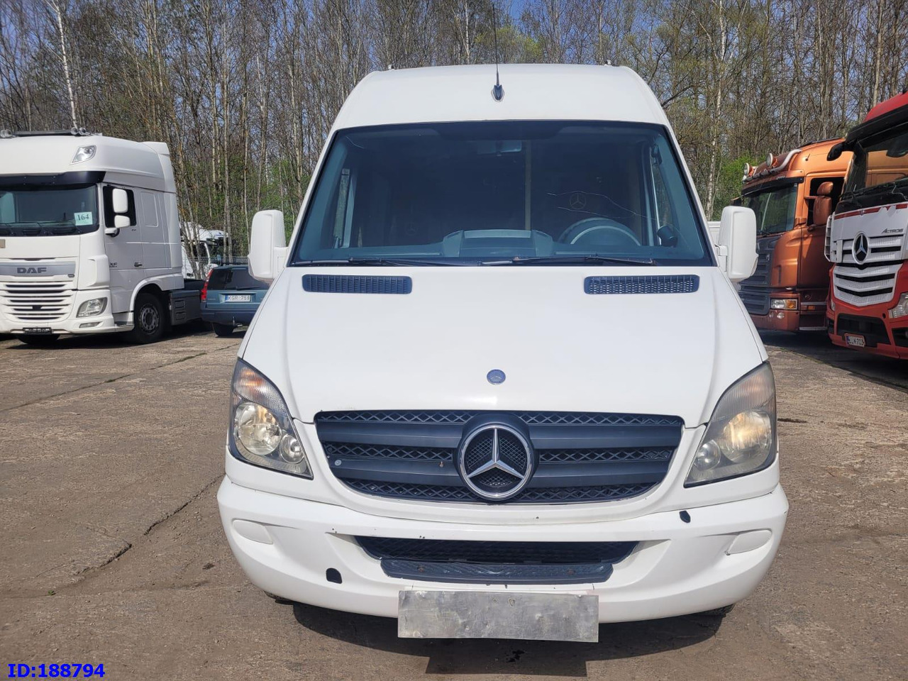 MERCEDES-BENZ Sprinter 518 -  Kasten VIP - 20 Seater - مركبة كوتش: صورة 2 MERCEDES-BENZ Sprinter 518 -  Kasten VIP - 20 Seater - مركبة كوتش: صورة 2