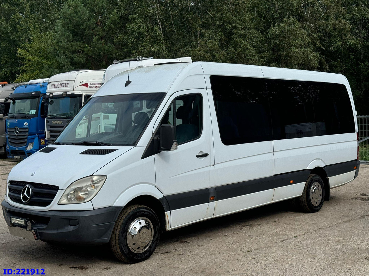 MERCEDES-BENZ Sprinter 518 VIP 17-Place - مركبة كوتش: صورة 1 MERCEDES-BENZ Sprinter 518 VIP 17-Place - مركبة كوتش: صورة 1