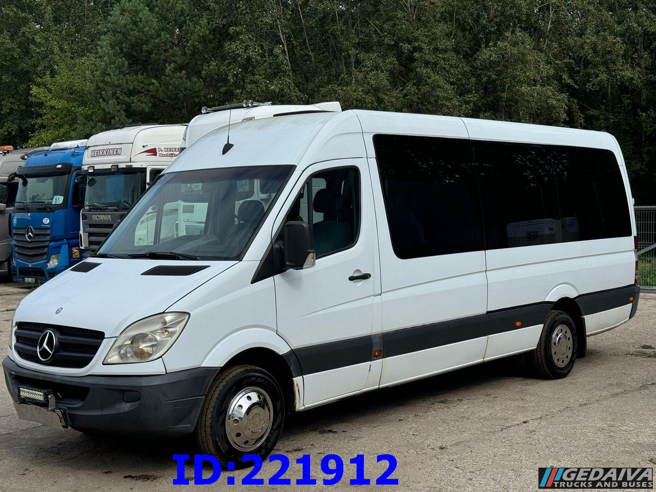 MERCEDES-BENZ Sprinter 518 VIP 17-Place - مركبة كوتش: صورة 1 MERCEDES-BENZ Sprinter 518 VIP 17-Place - مركبة كوتش: صورة 1