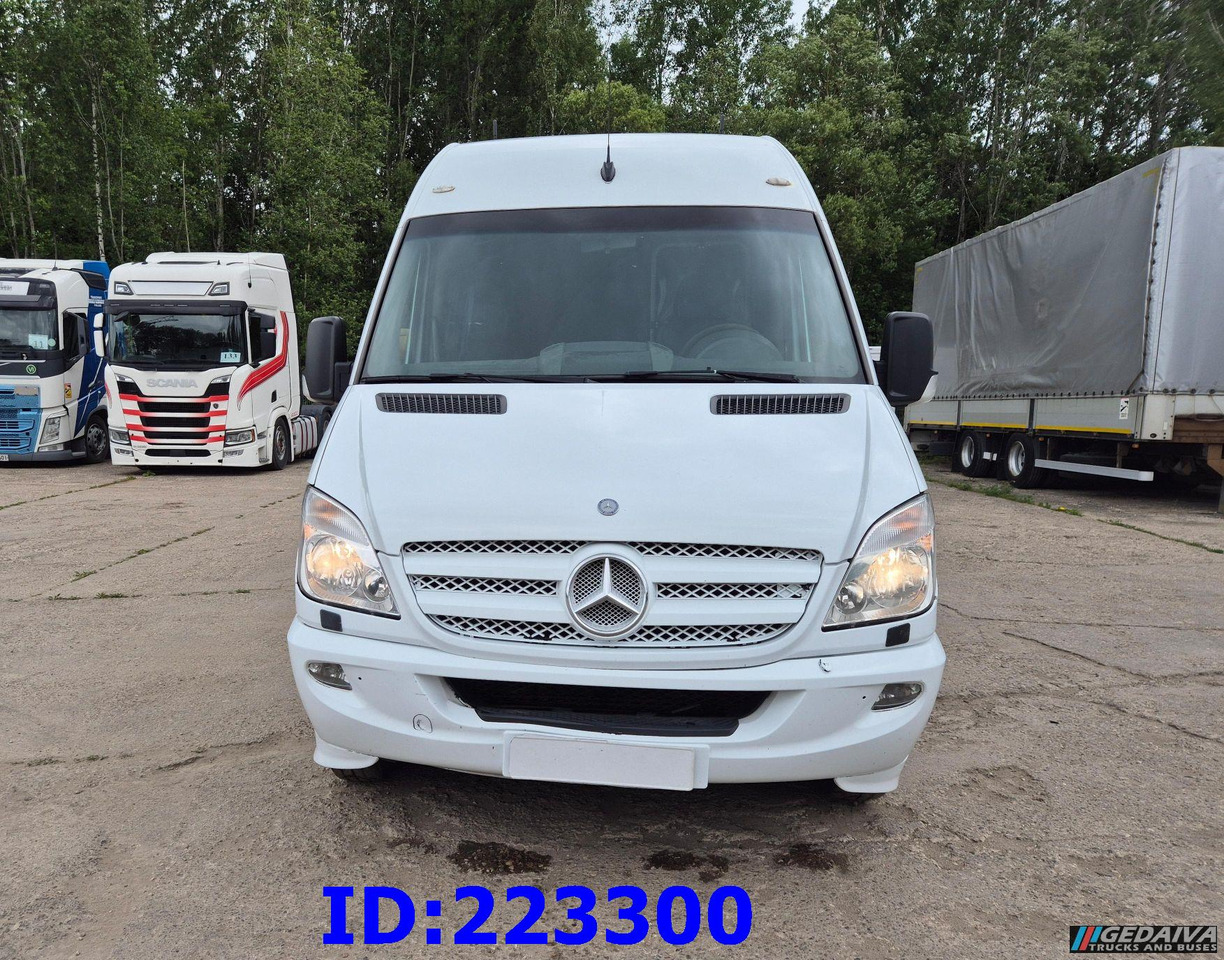 MERCEDES-BENZ Sprinter 518 VIP - 17 Seater - مركبة كوتش: صورة 2 MERCEDES-BENZ Sprinter 518 VIP - 17 Seater - مركبة كوتش: صورة 2