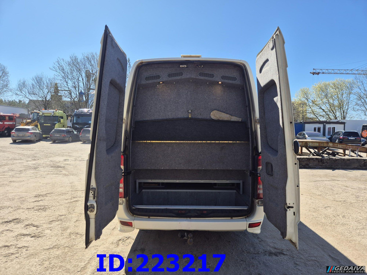 MERCEDES-BENZ Sprinter 518 VIP Prostyle 17-Place (Motor defekt) - مركبة كوتش: صورة 5 MERCEDES-BENZ Sprinter 518 VIP Prostyle 17-Place (Motor defekt) - مركبة كوتش: صورة 5