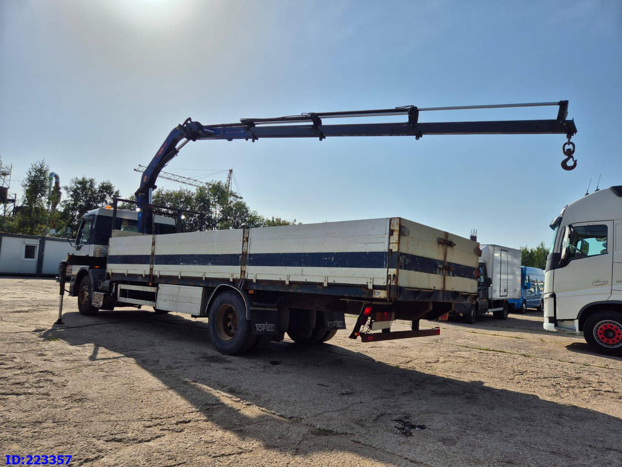 RENAULT Premium 210 4x2 Crane PM - شاحنة قطع الأشجار: صورة 5 RENAULT Premium 210 4x2 Crane PM - شاحنة قطع الأشجار: صورة 5