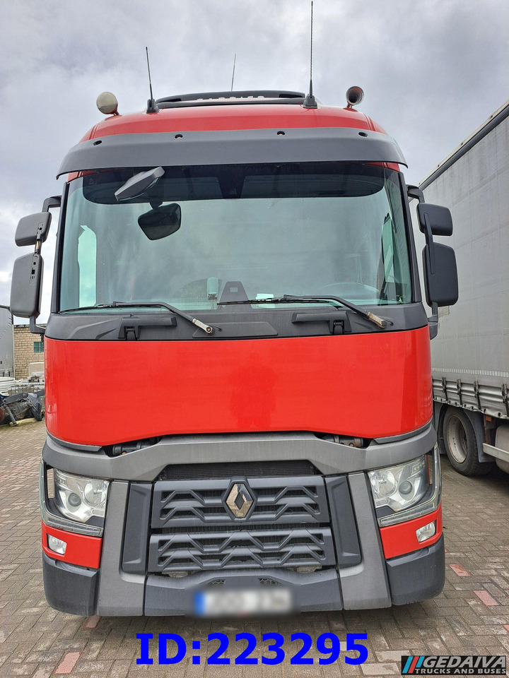 RENAULT T 6x2 Euro 6 Refrigerated + Carrier Supra - شاحنة الفريزر: صورة 2 RENAULT T 6x2 Euro 6 Refrigerated + Carrier Supra - شاحنة الفريزر: صورة 2