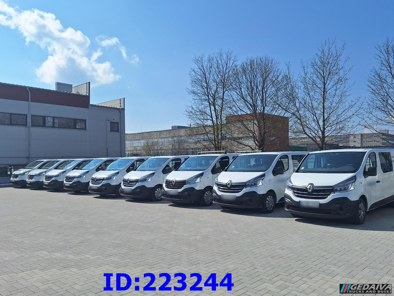 RENAULT Trafic (6pcs. available) - الشاحنات الصغيرة كابينة مزدوجة: صورة 4 RENAULT Trafic (6pcs. available) - الشاحنات الصغيرة كابينة مزدوجة: صورة 4