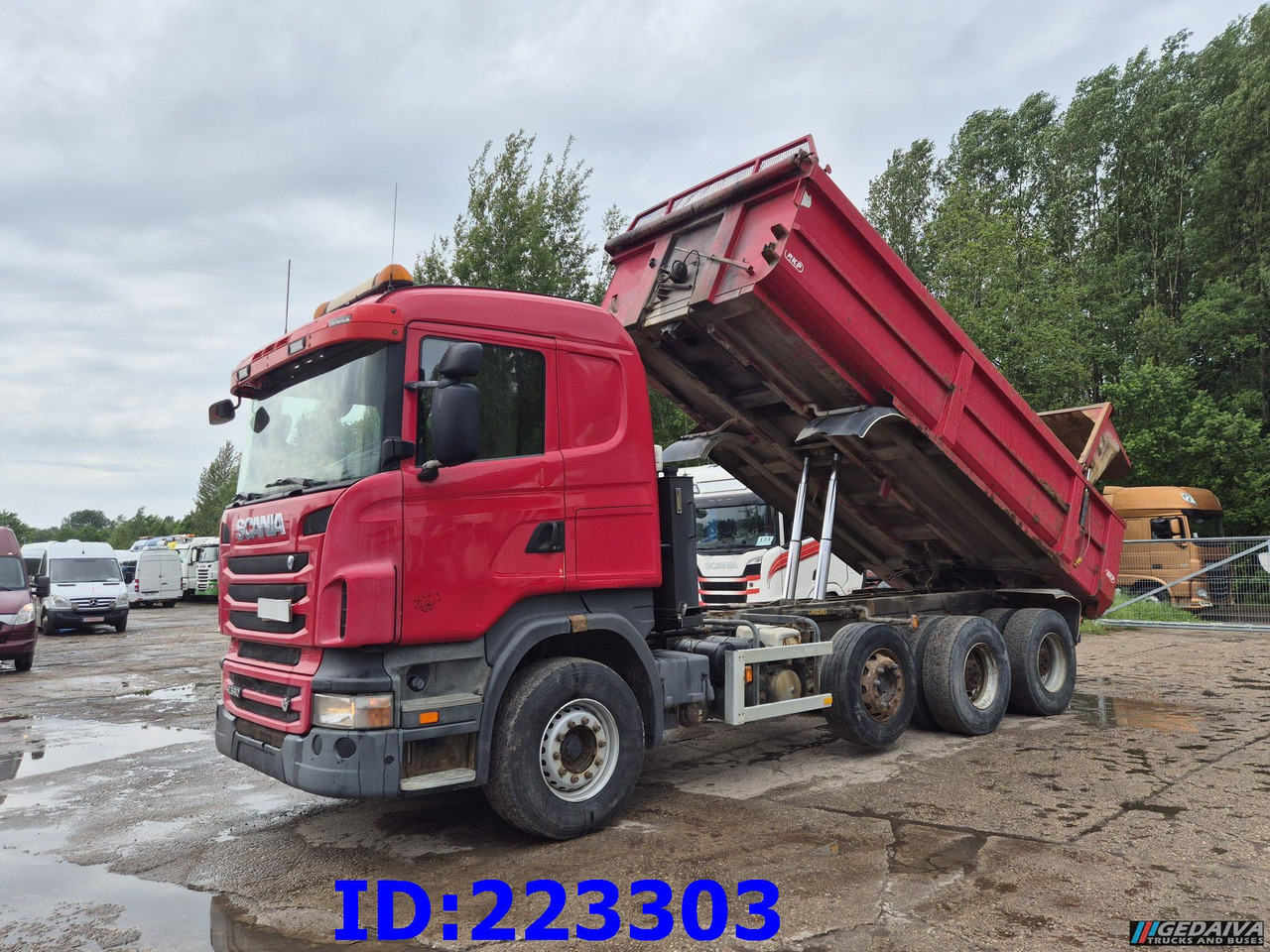 SCANIA R560 8X4 Full steel- Steering axle - Retarder - شاحنة قلاب: صورة 1 SCANIA R560 8X4 Full steel- Steering axle - Retarder - شاحنة قلاب: صورة 1