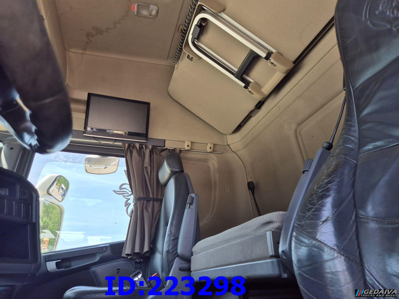 وحدة جر SCANIA R560 V8 Retarder 6x2: صورة 8