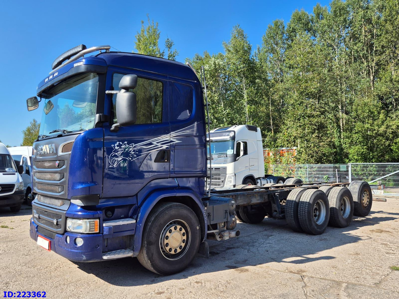 SCANIA R580 8x4 Euro6 Retarder - شاحنة هيكل كابينة: صورة 1 SCANIA R580 8x4 Euro6 Retarder - شاحنة هيكل كابينة: صورة 1
