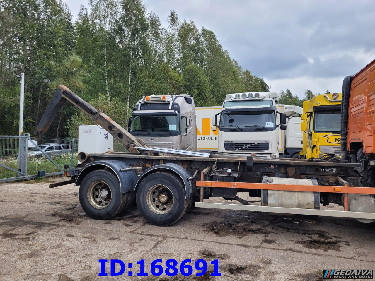 VOLVO FH12 380HP 6x2 10tyre Hook Tipper - شاحنة ذات خطاف: صورة 5 VOLVO FH12 380HP 6x2 10tyre Hook Tipper - شاحنة ذات خطاف: صورة 5