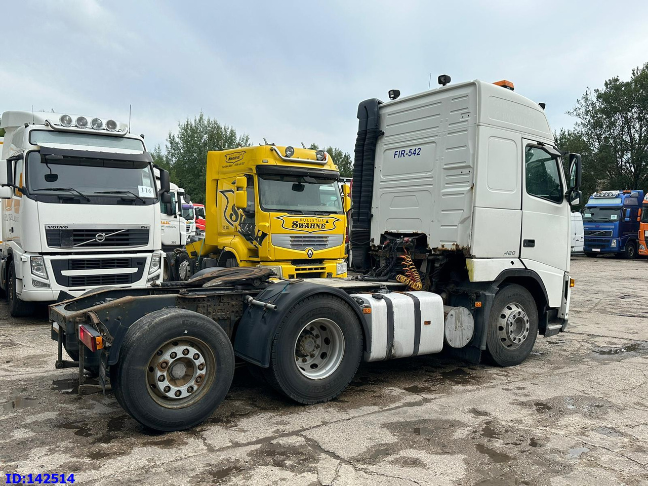 VOLVO FH12 420HP 6x2 Manual - وحدة جر: صورة 4 VOLVO FH12 420HP 6x2 Manual - وحدة جر: صورة 4