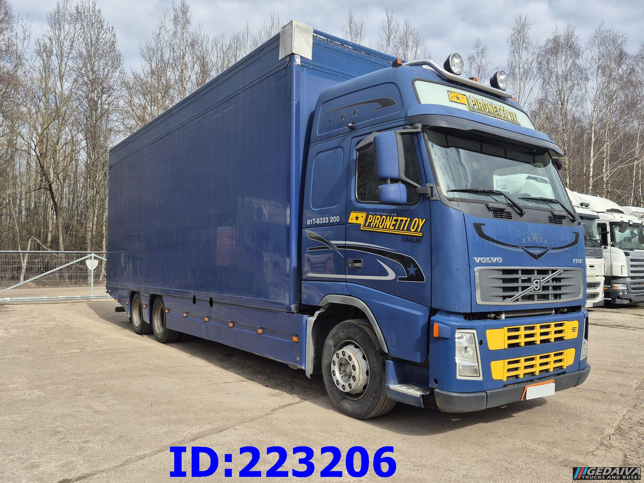 VOLVO FH12 420HP 6x2 - شاحنة صندوق متساوي: صورة 4 VOLVO FH12 420HP 6x2 - شاحنة صندوق متساوي: صورة 4
