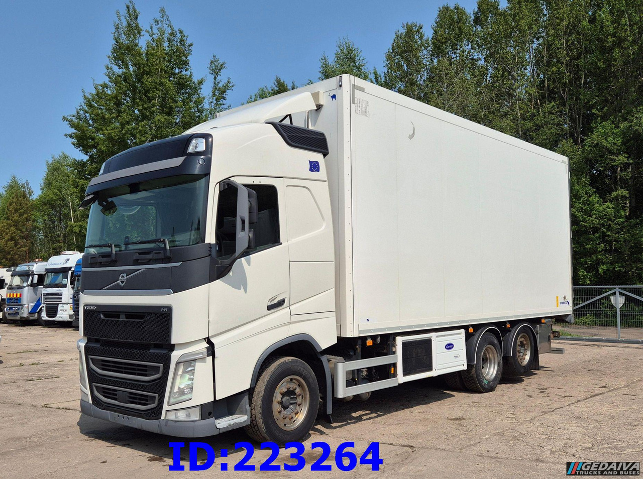 VOLVO FH13 460HP 6x2 Steering axle Euro6 - شاحنة الفريزر: صورة 4 VOLVO FH13 460HP 6x2 Steering axle Euro6 - شاحنة الفريزر: صورة 4