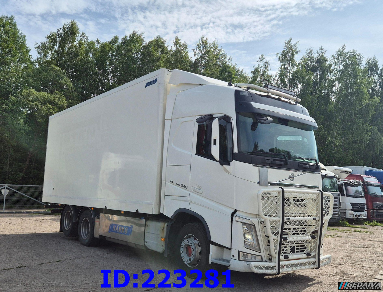 VOLVO FH13 540HP 6x2 (10 tyre) Euro6 - شاحنة صندوق متساوي: صورة 4 VOLVO FH13 540HP 6x2 (10 tyre) Euro6 - شاحنة صندوق متساوي: صورة 4