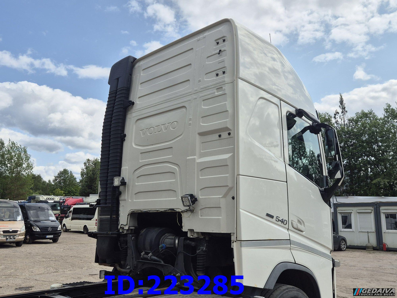 VOLVO FH13 540HP 6x2 (10 tyre) Euro6 - شاحنة هيكل كابينة: صورة 5 VOLVO FH13 540HP 6x2 (10 tyre) Euro6 - شاحنة هيكل كابينة: صورة 5