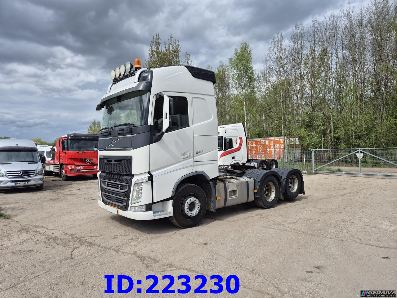 VOLVO FH13 540HP 6x2 (10 tyre) - وحدة جر: صورة 1 VOLVO FH13 540HP 6x2 (10 tyre) - وحدة جر: صورة 1
