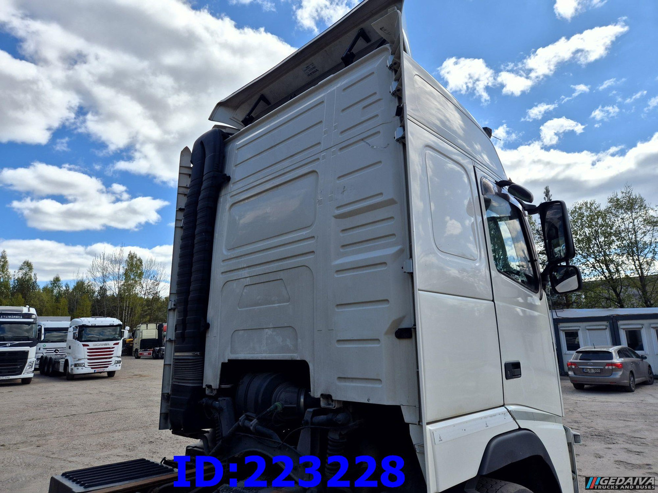 VOLVO FH13 540HP 8X4 Euro5 - شاحنة هيكل كابينة: صورة 5 VOLVO FH13 540HP 8X4 Euro5 - شاحنة هيكل كابينة: صورة 5