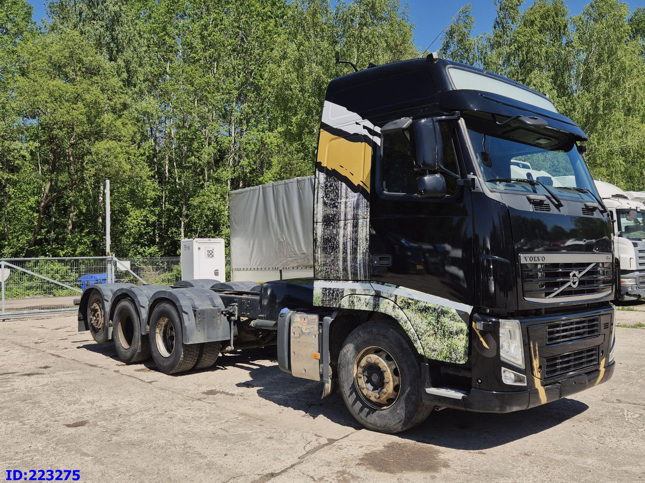 VOLVO FH13 540HP 8X4 (Steering axle) RETARDER - شاحنة هيكل كابينة: صورة 4 VOLVO FH13 540HP 8X4 (Steering axle) RETARDER - شاحنة هيكل كابينة: صورة 4