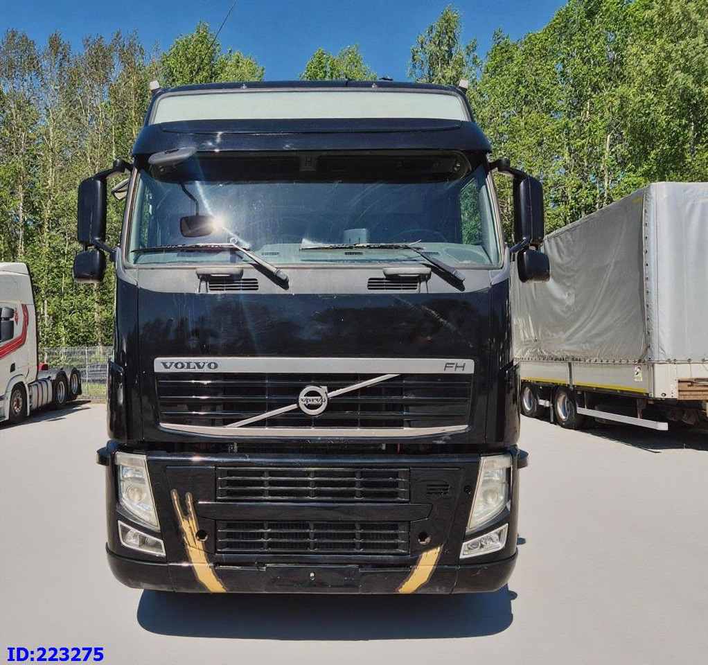 VOLVO FH13 540HP 8X4 (Steering axle) RETARDER - شاحنة هيكل كابينة: صورة 2 VOLVO FH13 540HP 8X4 (Steering axle) RETARDER - شاحنة هيكل كابينة: صورة 2