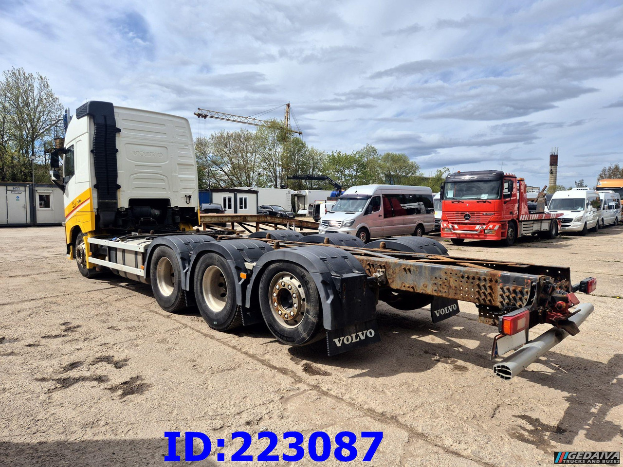 VOLVO FH13 540HP 8x4 Lifting axle - شاحنة هيكل كابينة: صورة 2 VOLVO FH13 540HP 8x4 Lifting axle - شاحنة هيكل كابينة: صورة 2