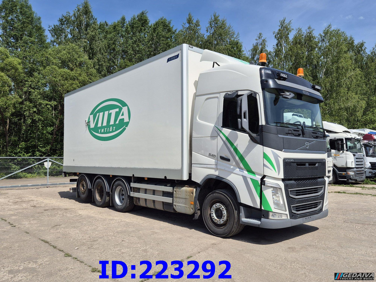 VOLVO FH13 540HP 8x4 Steering axle - شاحنة صندوق متساوي: صورة 4 VOLVO FH13 540HP 8x4 Steering axle - شاحنة صندوق متساوي: صورة 4