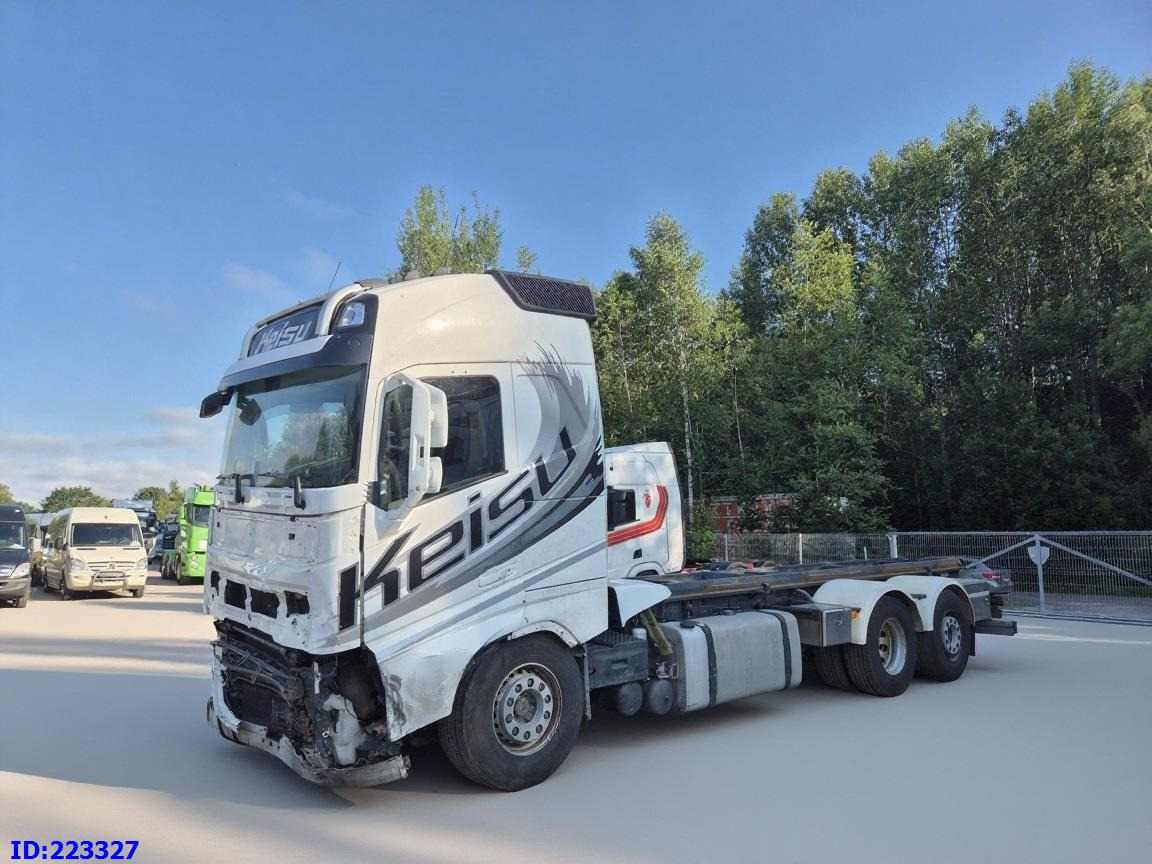 VOLVO FH13 550HP 6x2 ( Drivable condition ) - شاحنة هيكل كابينة: صورة 1 VOLVO FH13 550HP 6x2 ( Drivable condition ) - شاحنة هيكل كابينة: صورة 1