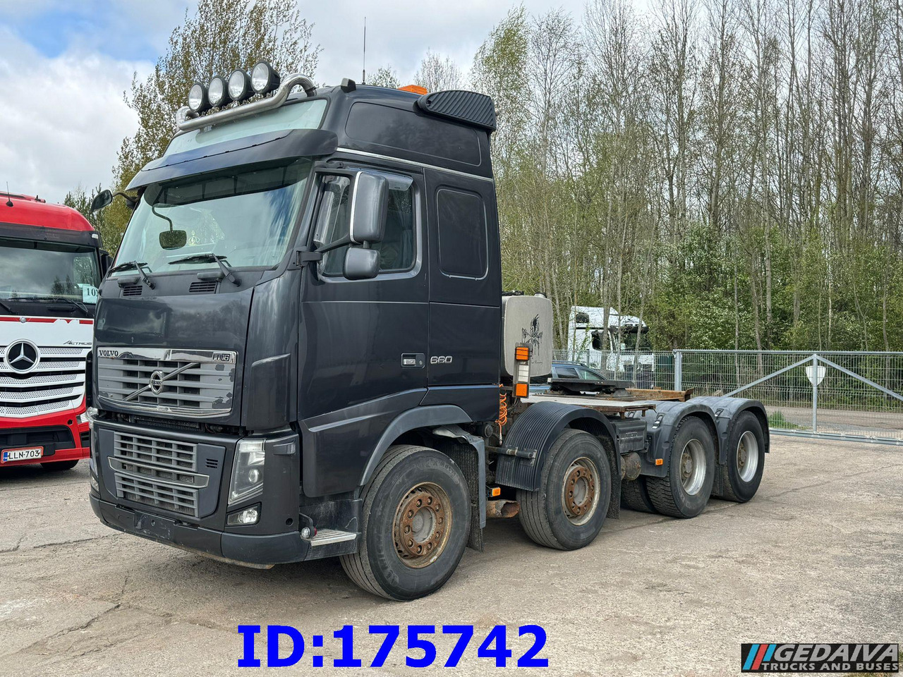 VOLVO FH16 660HP 8x4 - وحدة جر: صورة 1 VOLVO FH16 660HP 8x4 - وحدة جر: صورة 1