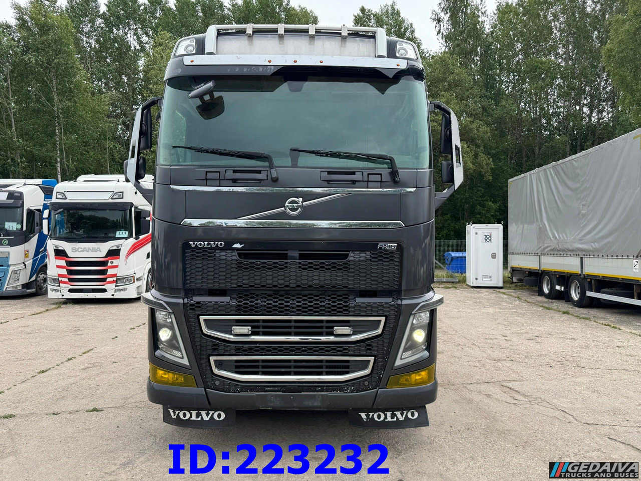 VOLVO FH16 700HP 8X4 Big Axles - شاحنة قطع الأشجار: صورة 2 VOLVO FH16 700HP 8X4 Big Axles - شاحنة قطع الأشجار: صورة 2