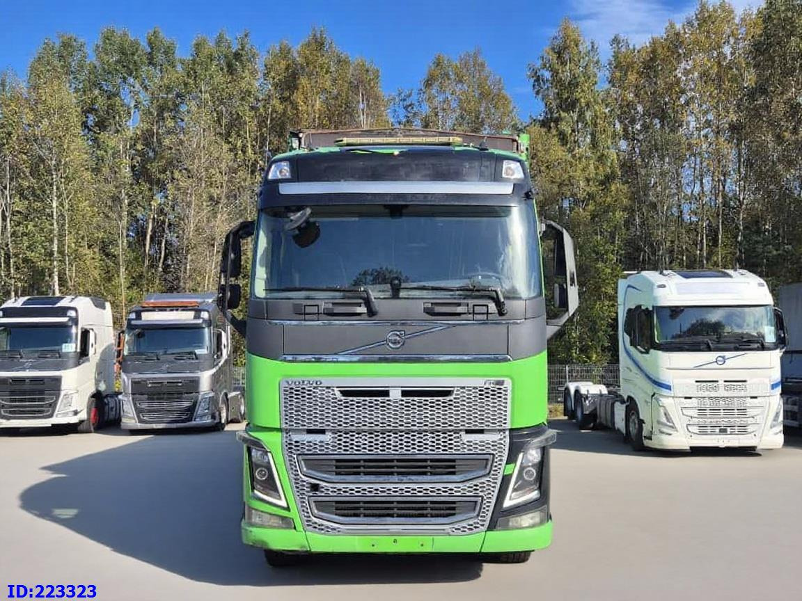 VOLVO FH16 750HP - 8x4 -Big Axles - شاحنة مقفلة: صورة 2 VOLVO FH16 750HP - 8x4 -Big Axles - شاحنة مقفلة: صورة 2