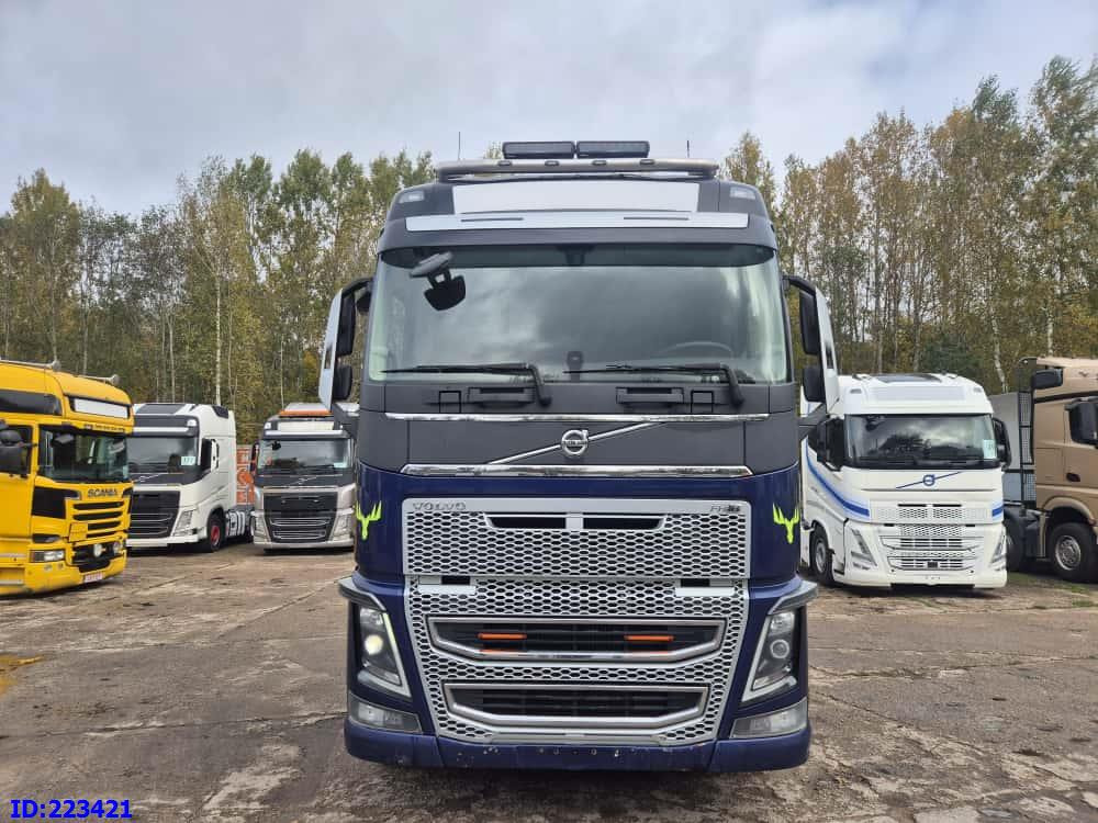 VOLVO FH16 750HP 8x4 + KESLA CRANE - شاحنة قطع الأشجار: صورة 2 VOLVO FH16 750HP 8x4 + KESLA CRANE - شاحنة قطع الأشجار: صورة 2