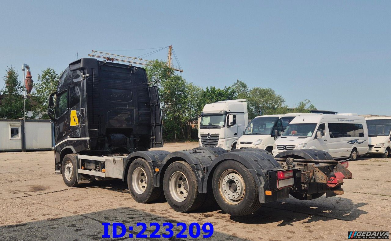 VOLVO FH16 750HP 8x4 Steering axle - شاحنة هيكل كابينة: صورة 5 VOLVO FH16 750HP 8x4 Steering axle - شاحنة هيكل كابينة: صورة 5