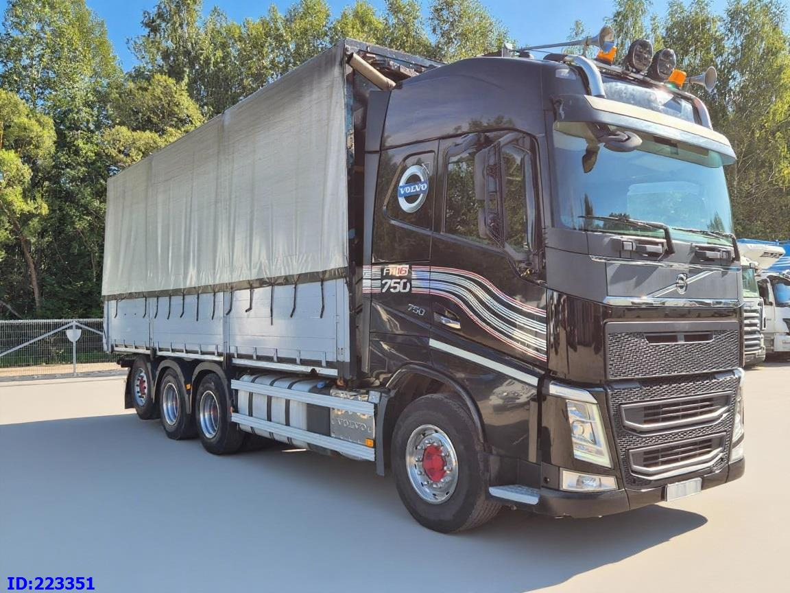 VOLVO FH16 750HP - 8x4-Steering axle - شاحنة ستارة: صورة 2 VOLVO FH16 750HP - 8x4-Steering axle - شاحنة ستارة: صورة 2