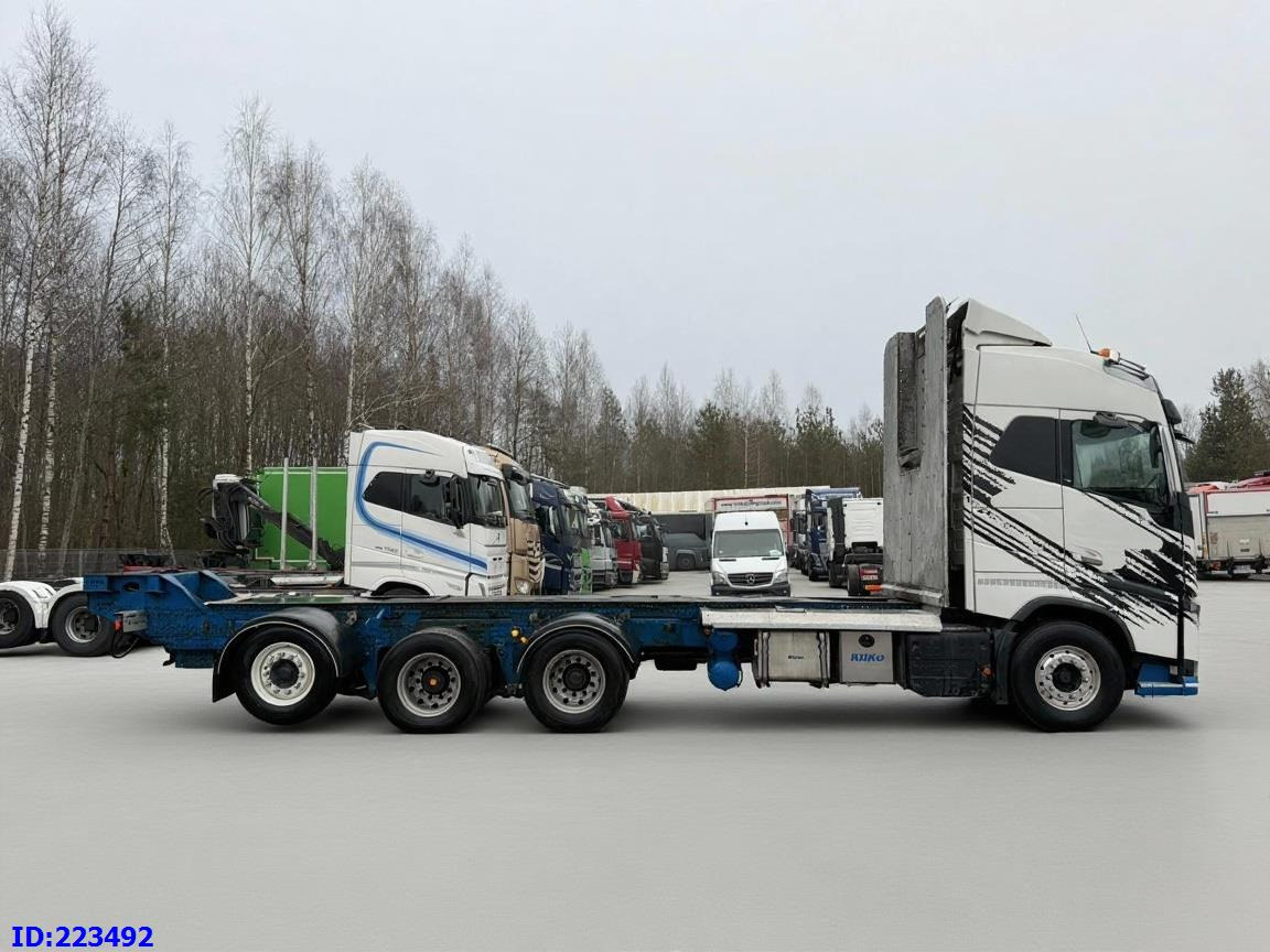 VOLVO FH16 750HP 8x4 - شاحنة هيكل كابينة: صورة 5 VOLVO FH16 750HP 8x4 - شاحنة هيكل كابينة: صورة 5
