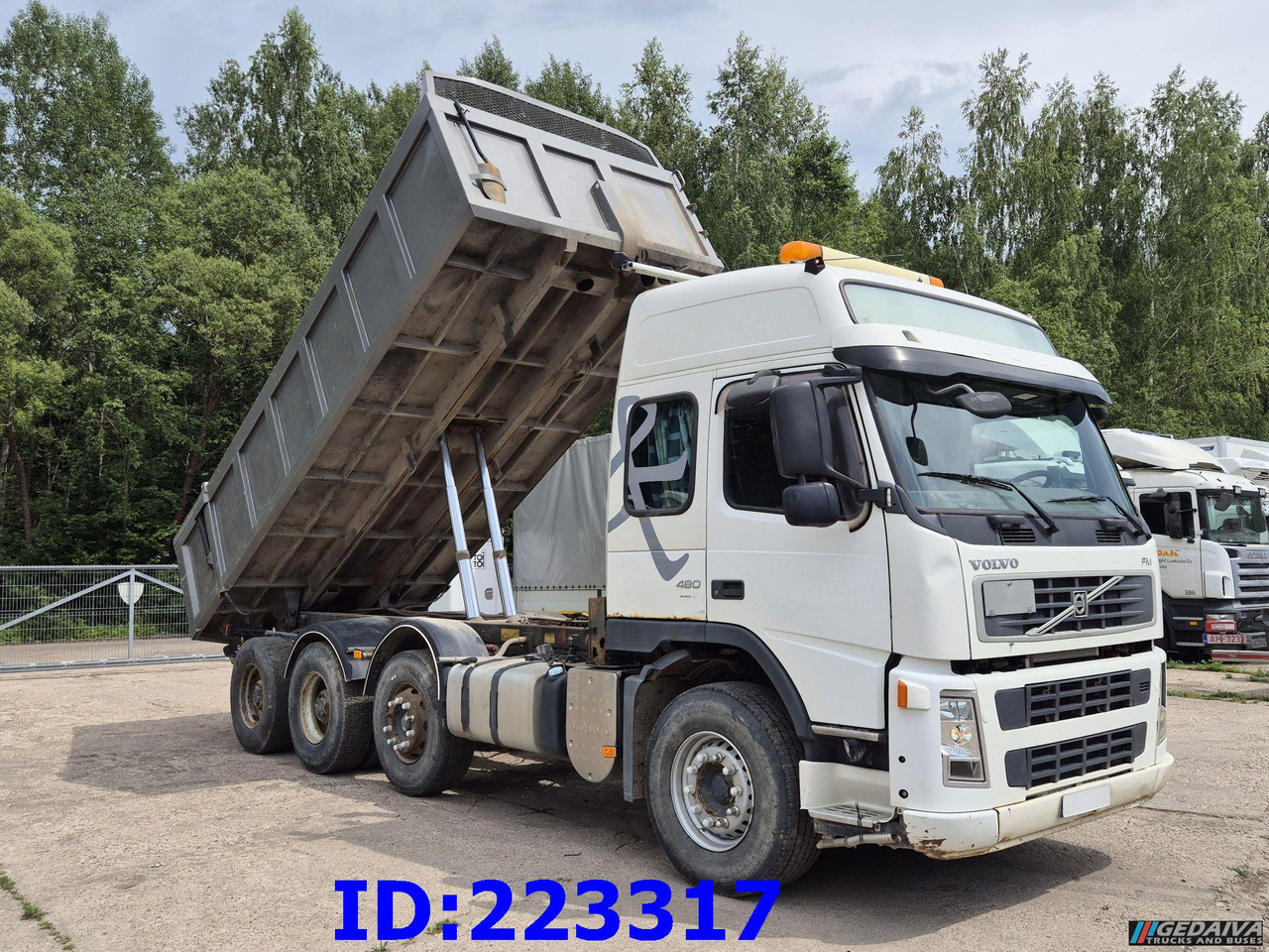 VOLVO FM13 480HP 8x4 (Big axle) - شاحنة قلاب: صورة 4 VOLVO FM13 480HP 8x4 (Big axle) - شاحنة قلاب: صورة 4