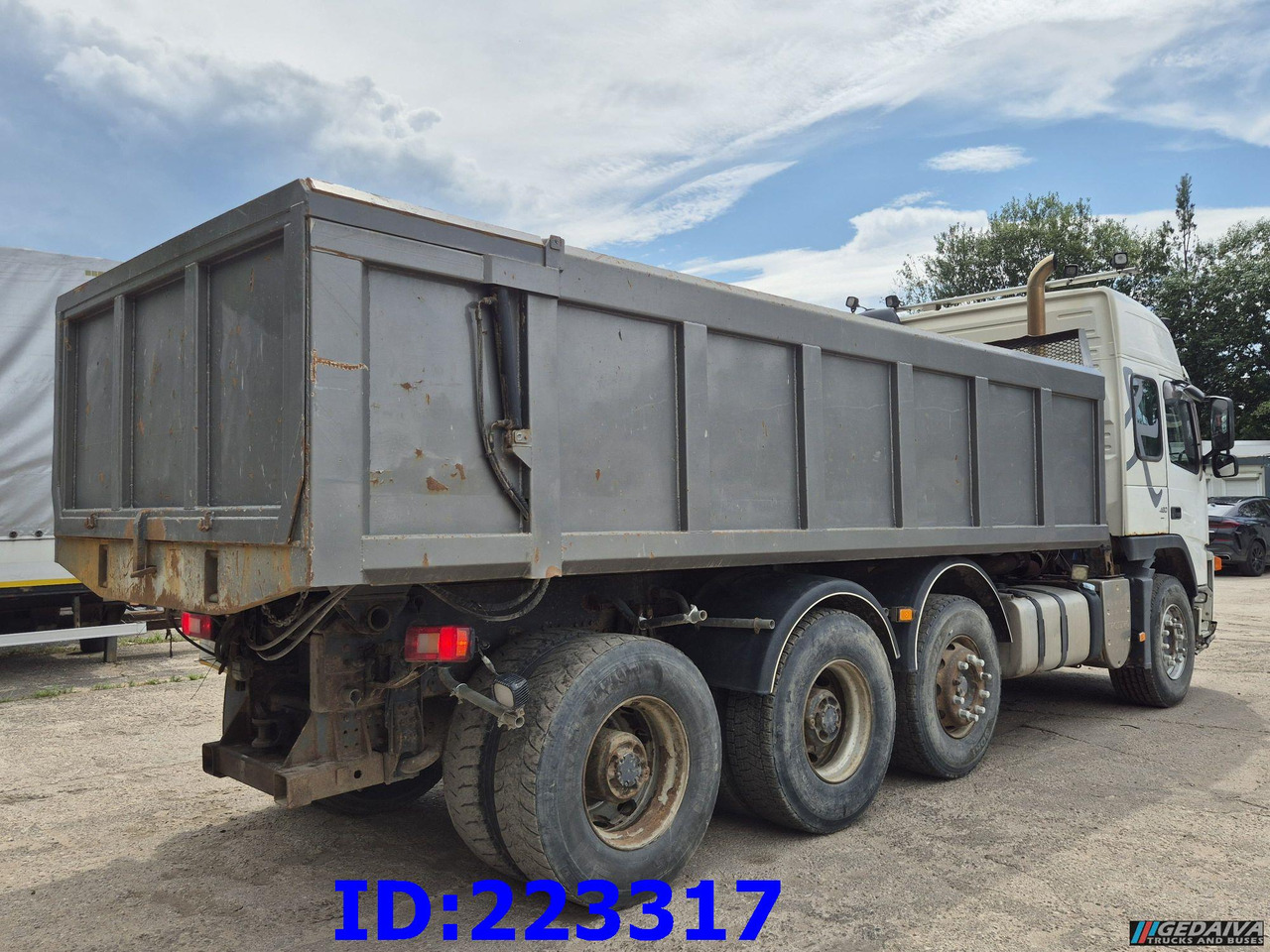 VOLVO FM13 480HP 8x4 (Big axle) - شاحنة قلاب: صورة 5 VOLVO FM13 480HP 8x4 (Big axle) - شاحنة قلاب: صورة 5