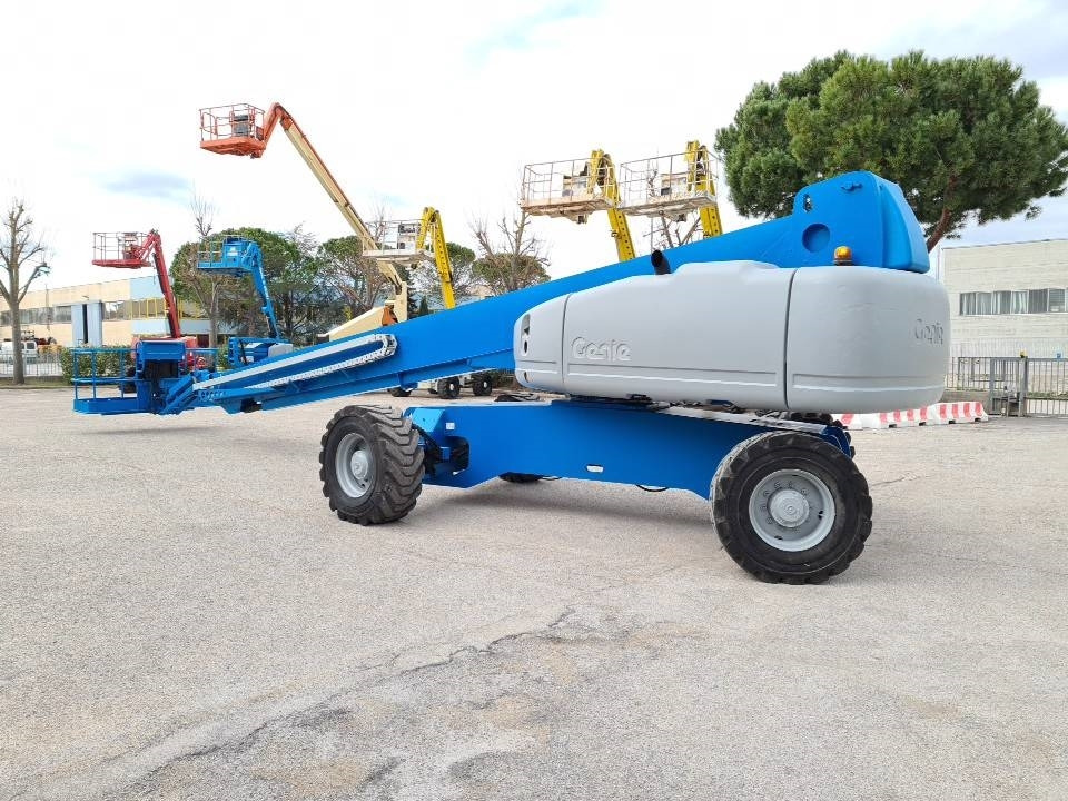 رافعة سلة تلسكوبية Genie S125 4WD: صورة 6
