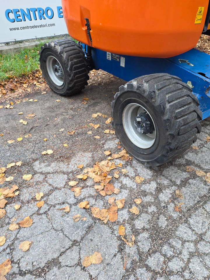 JLG 450AJ - شاحنة ذراع مفصلي: صورة 3 JLG 450AJ - شاحنة ذراع مفصلي: صورة 3