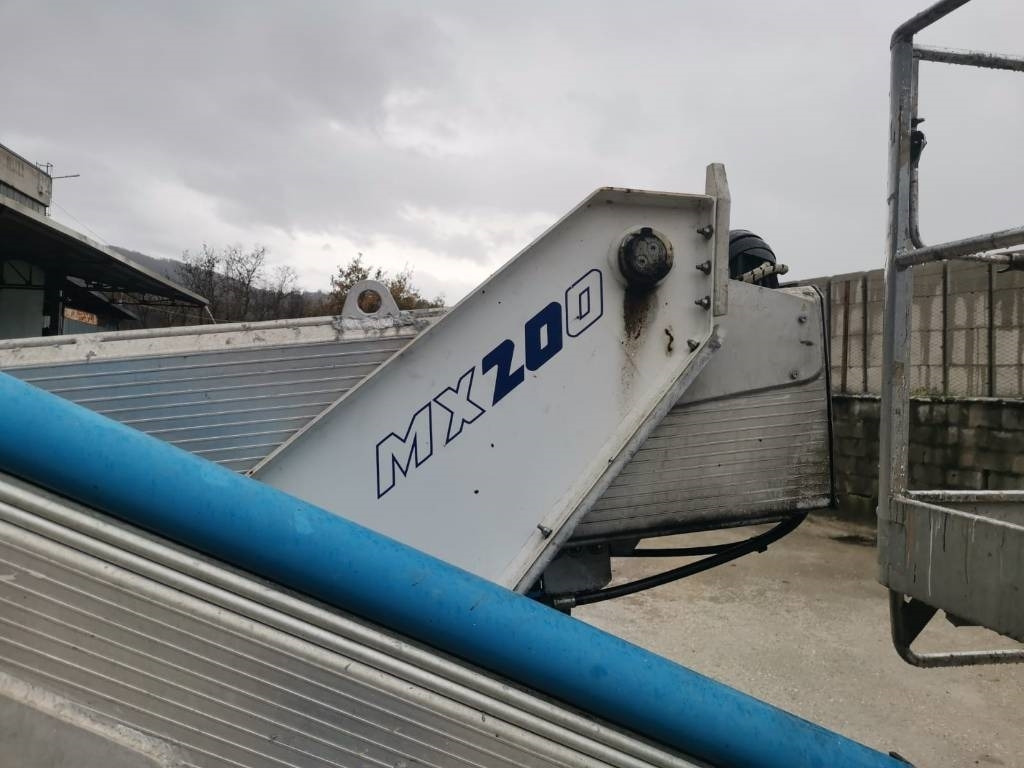 Multitel MX 200 - منصة تلسكوبية محمولة على شاحنة: صورة 2 Multitel MX 200 - منصة تلسكوبية محمولة على شاحنة: صورة 2