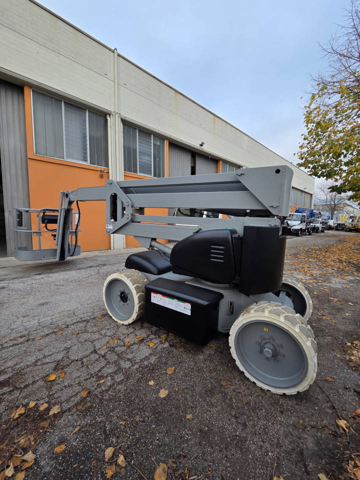 NIFTYLIFT HR 15 HDE - شاحنة ذراع مفصلي: صورة 3 NIFTYLIFT HR 15 HDE - شاحنة ذراع مفصلي: صورة 3